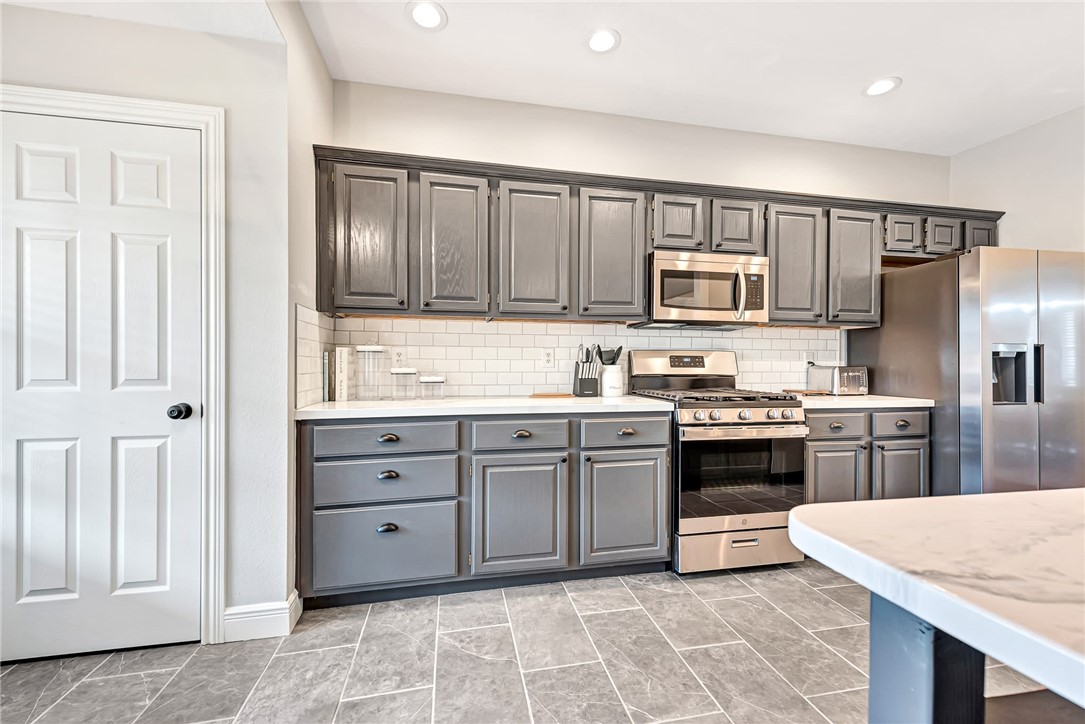 Maidstone Sub Bentonville - Residential Lease