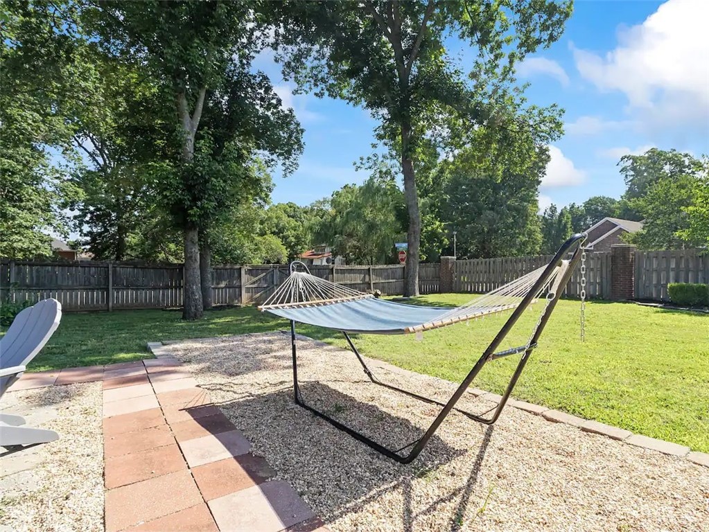 Maidstone Sub Bentonville - Residential Lease