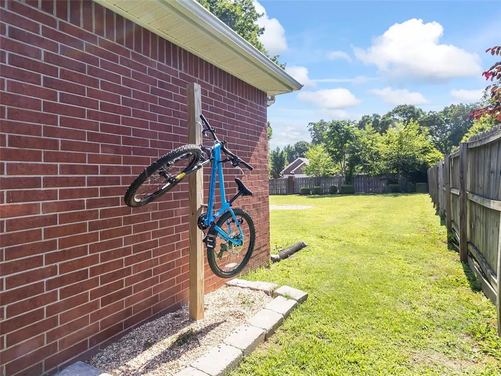 Maidstone Sub Bentonville - Residential Lease