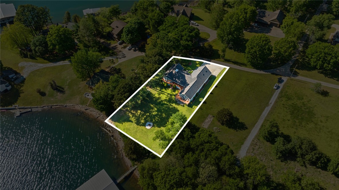 Vans Lakeside Acres Rurban - Residential