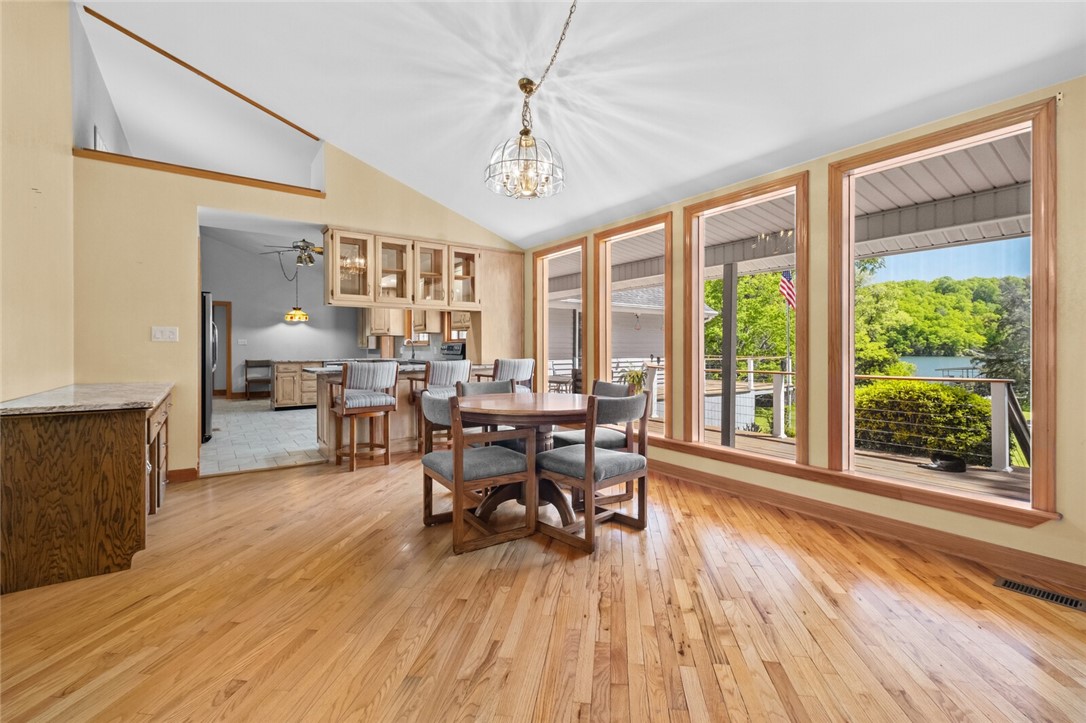 Vans Lakeside Acres Rurban - Residential