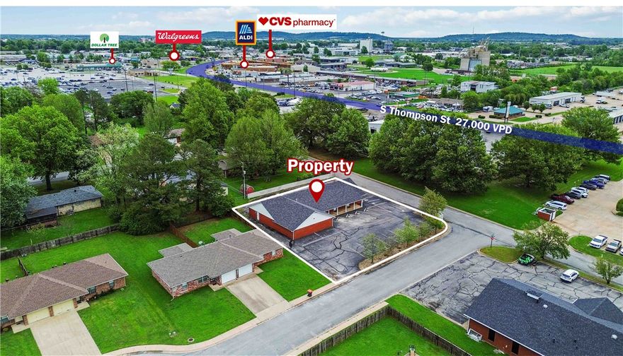Fully renovated +/- 2,400 SF office space is now available for lease in Springdale, AR. Renovated in
2024-2025, this modern office space is perfect for flexible business use. This suite includes a reception area, 7 offices, a large conference or open workspace room, and two restrooms. Located just 0.1 miles off S Thompson St (Highway 71B), which sees approx. 27,000 VPD, the property offers excellent accessibility. Additionally, it is conveniently positioned approx. half a mile from major retailers such as Walmart Supercenter, Aldi, Walgreens, and CVS, enhancing both convenience and potential foot traffic for tenants and clients.