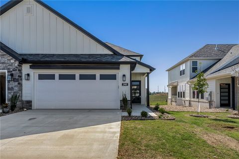 Photo of 2903 SW Hampshire Avenue, Bentonville, AR 72713 (MLS # 1349662)
