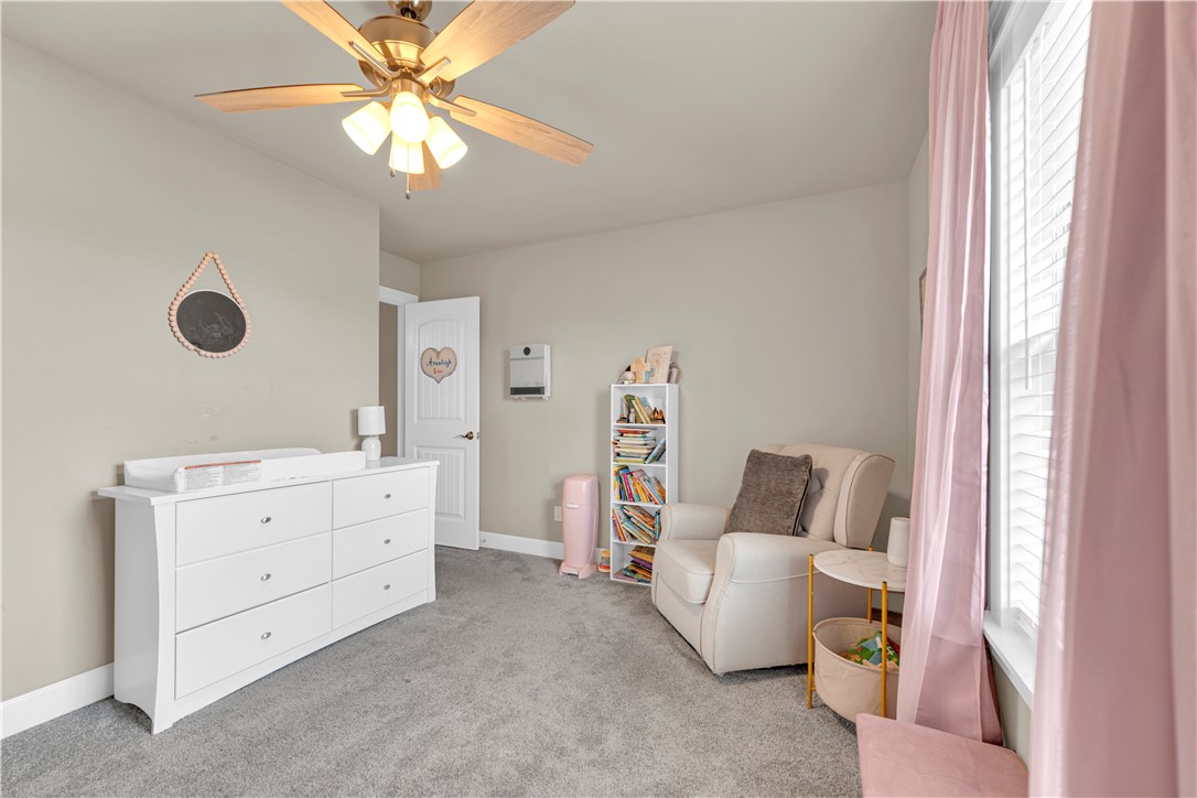 MOUNTAIN VIEW ESTATES S/D - Residential