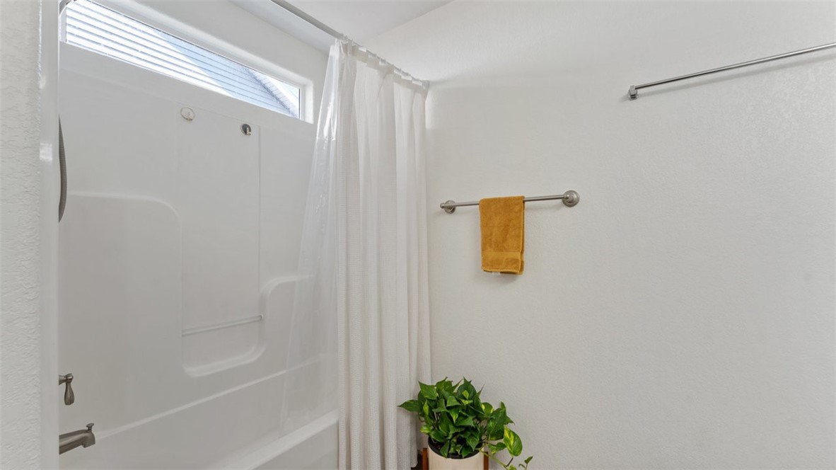 Walnut Crossing Sub - Residential Lease