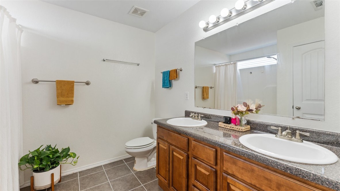 Walnut Crossing Sub - Residential Lease