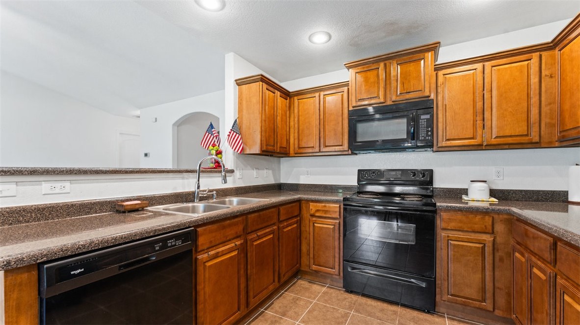 Walnut Crossing Sub - Residential Lease