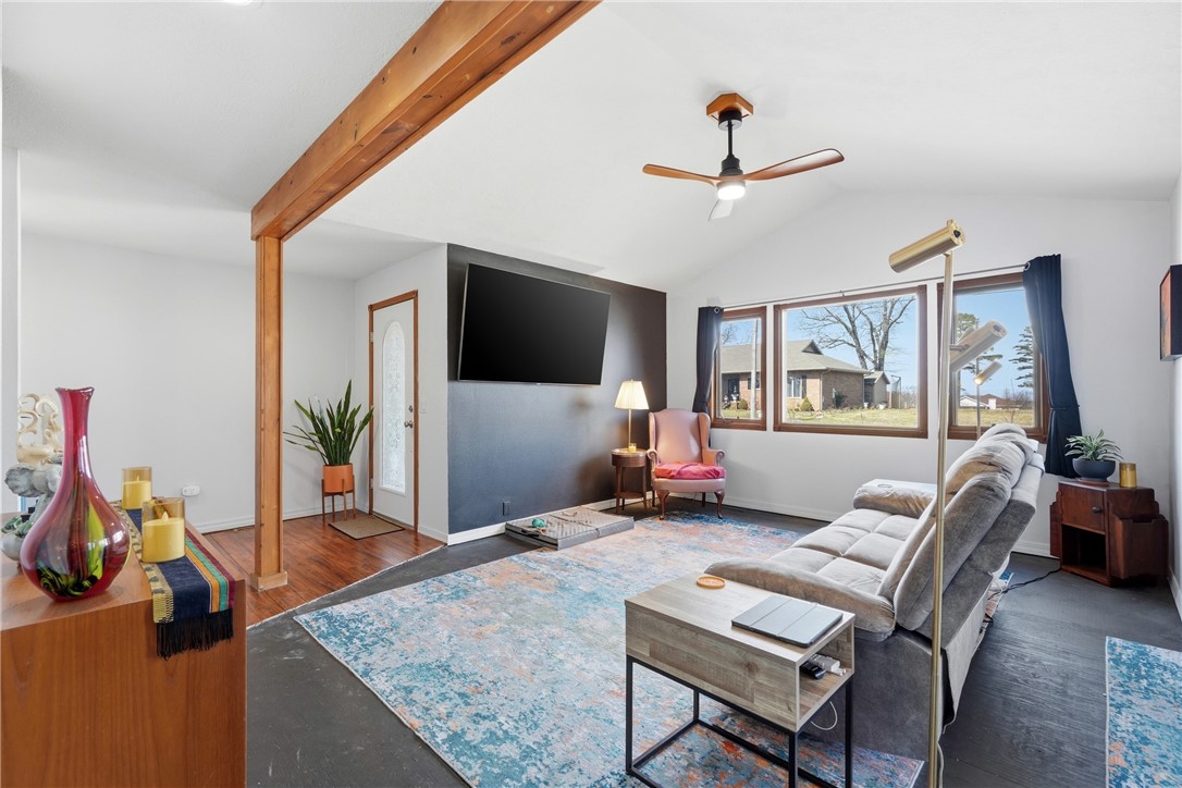 Unit 9 Holiday Island - Residential