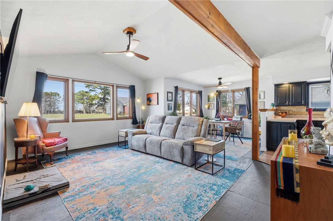 Unit 9 Holiday Island - Residential