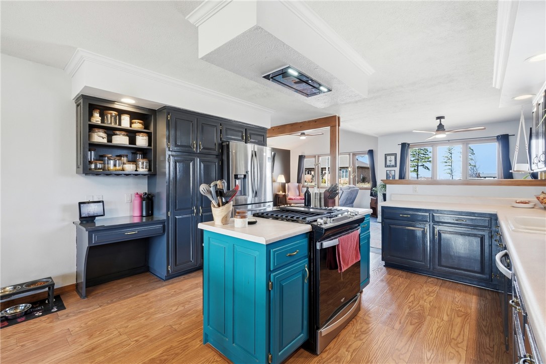 Unit 9 Holiday Island - Residential