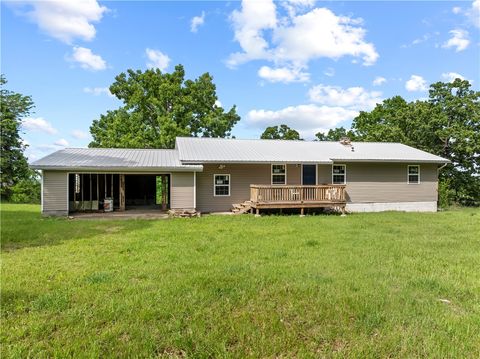 Photo of 4 Shady Knoll Lane, Yellville, AR 72687 (MLS # 1344599)