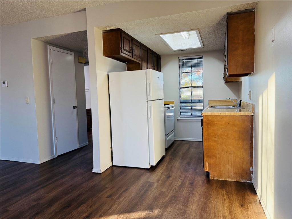 Foxfire Apartments - Residential Lease