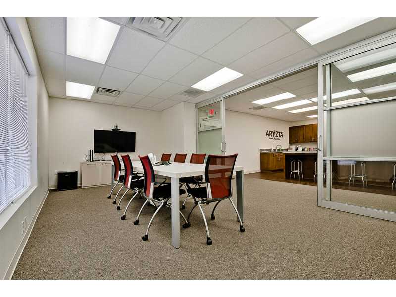 Pinnacle Pointe Ph 2 Rogers - Commercial Sale