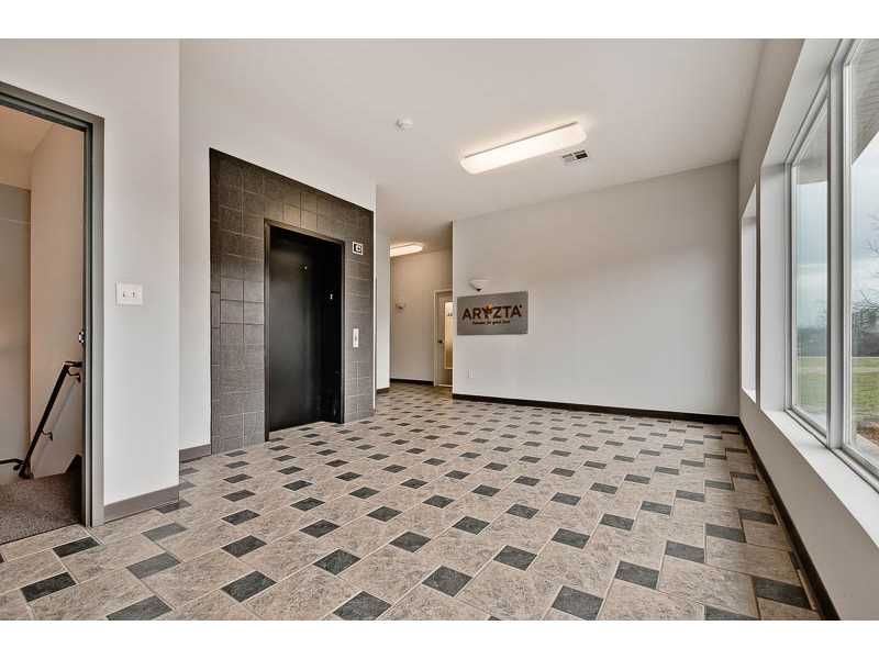 Pinnacle Pointe Ph 2 Rogers - Commercial Sale