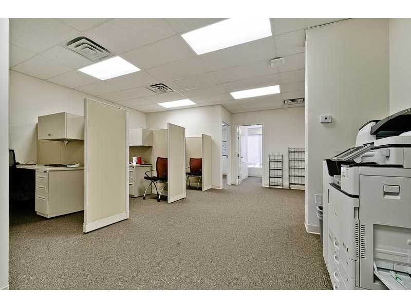 Pinnacle Pointe Ph 2 Rogers - Commercial Sale