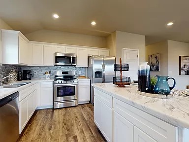 STOKENBURY FARMS VI - Residential