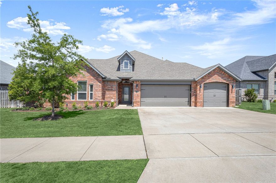 Located in the sought after Creekside Subdivision, this one level 4 Bedroom home has been beautifully updated w/new flooring & features upgraded design features throughout! Foyer entry welcomes you into the bright & spacious living area, an open layout creates the perfect setting for everyday and entertaining. Living room has vaulted ceilings w/beam accents, the fireplace has surrounding built ins creating a gorgeous focal point for the space. Kitchen has island w/counter seating, gas range, and walk in pantry. Dining space overlooks backyard & has great natural lighting. A half bath provides convenient space for guests. Laundry has wash sink & extra storage, accented by designer tile floor. Primary suite is a relaxing retreat, with spa like attached bath featuring a bathtub, tiled shower & his & her walk around closet. 3 guest beds and a dual vanity guest bath. Covered patio w/outdoor fireplace create a great outdoor living space w/privacy fenced yard. 3 car garage. Community amenities include pool & playground.