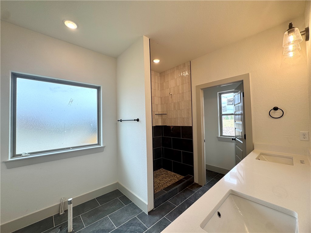 Lexington Sub Rogers - Residential