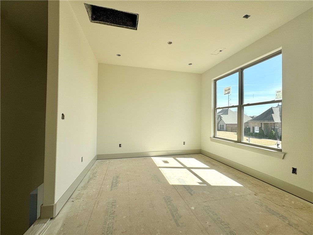 Lexington Sub Rogers - Residential