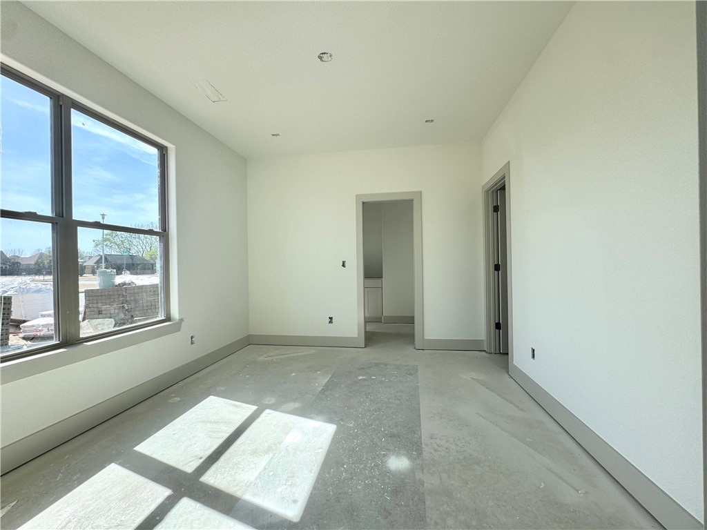 Lexington Sub Rogers - Residential