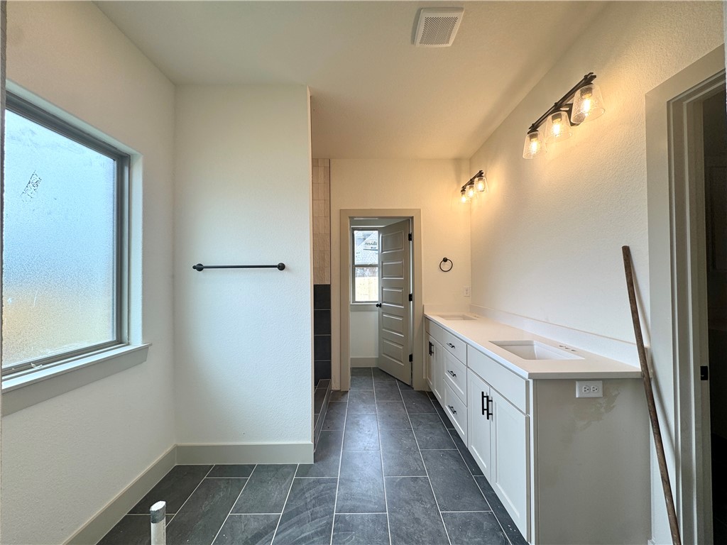 Lexington Sub Rogers - Residential