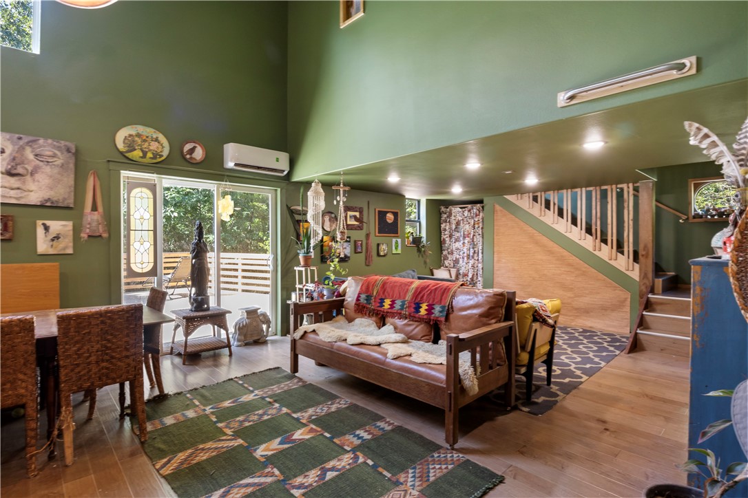 27-16-30 FAYETTEVILLE OUTLOTS - Residential