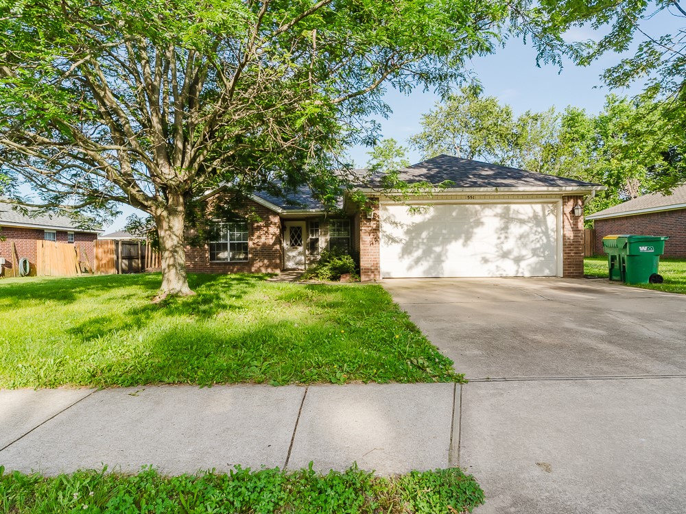 All new paint and ready for move in. Excellent location in the heart of Centerton. All new paint, wood flooring and or tile in all main living areas. Split floor plan and large privacy fenced yard you will surely enjoy! 350.00 pet deposit for 1 pet under 40lbs. and addtl. 30.00 per month for 1 pet. New refrigerator will be installed and shed will be removed. Placement of tenant only.