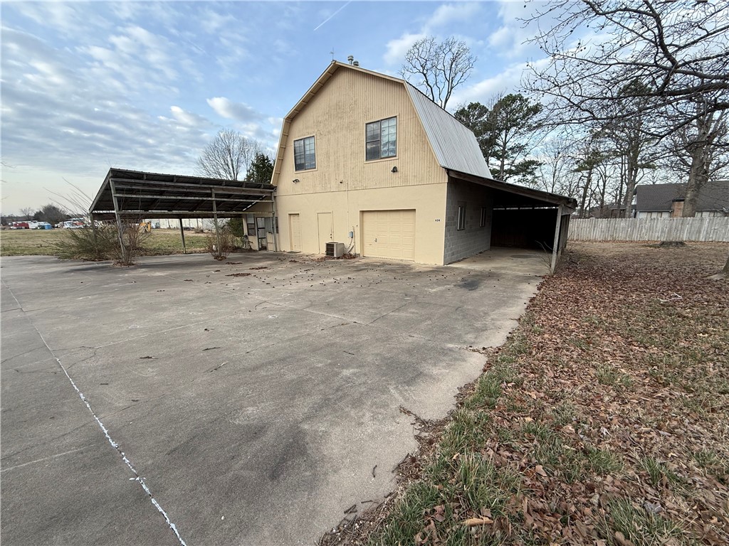 - - Residential Lease