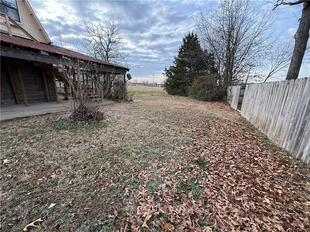 - - Residential Lease