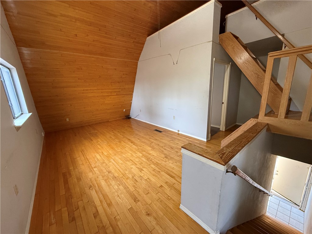 - - Residential Lease