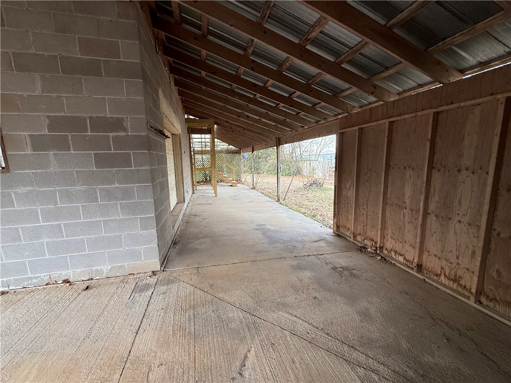 - - Residential Lease