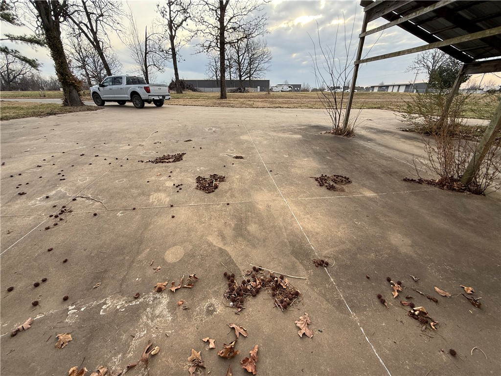 - - Residential Lease