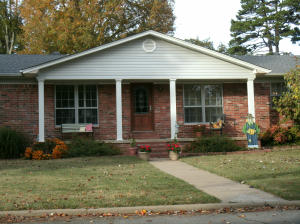 MOTIVATED SELLERS--This home says Welcome at the front door, landscaped and located in Woodridge. The cook will not feel left out with this open family/kitchen space, lots of cabinets, pantry, laundry room. Your family will enjoy summertime on the large deck & fenced yard for your special pet.