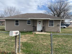 Great location in Green Forest, not far from the square, close to school. 2 bedroom, 1 bath house with fenced yard, central heat/ac. Good rental investment property. Currently renting for $600.00 per month.