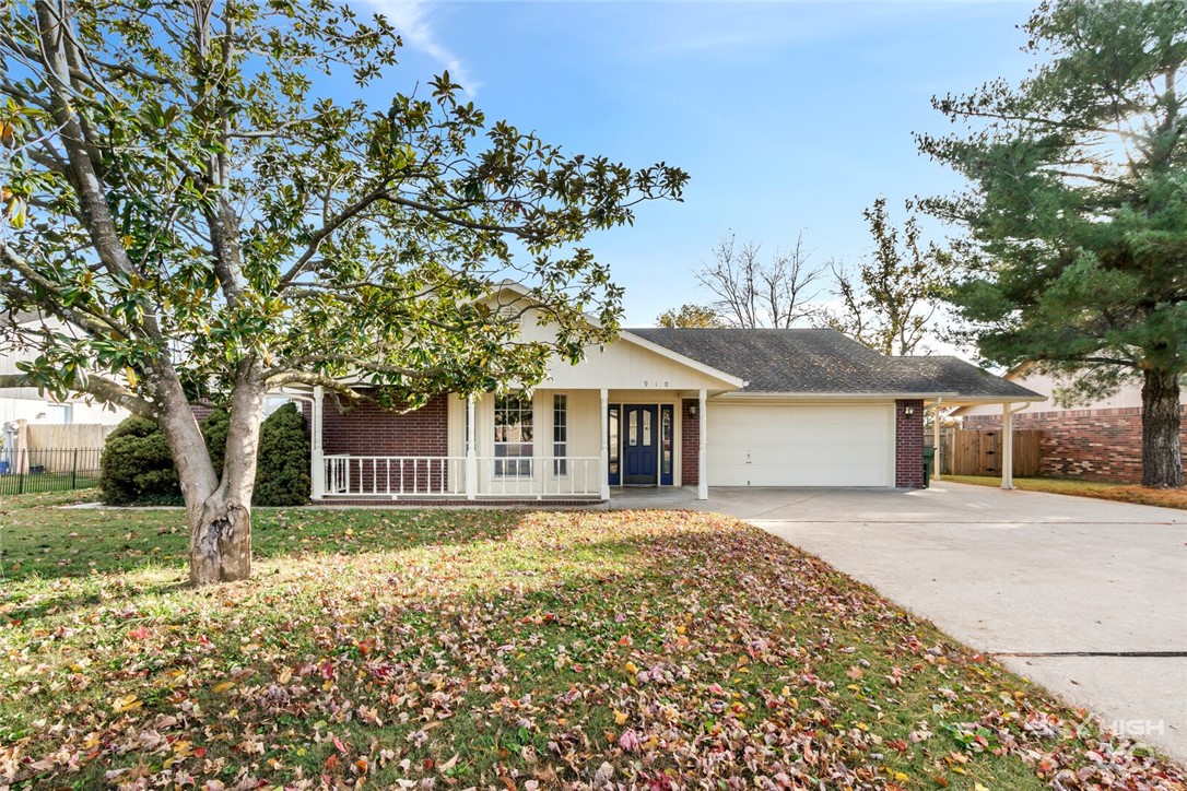 Don't let this one get away! Custom built home with Mother in-law suite with its own entrance plus full bath room, independent of the house. Great for Airbnb or rentals. Located a short distance from the Greenway Connector Trail this well maintained 4 BR, 3 full bath home has large rooms with an open floor plan, living room, kitchen, and walk-in-closets. Large covered patio and backyard is large, level and fenced. This beautiful well maintained home is move in ready. Brand new HVAC, Range cooktop and dishwasher all were installed Oct 2021. Masks are required to enter this home, please remove shoes or use the shoe covers provided. Multiple easy access in and out of the subdivision! Hard to find one level 4 bedroom home!!