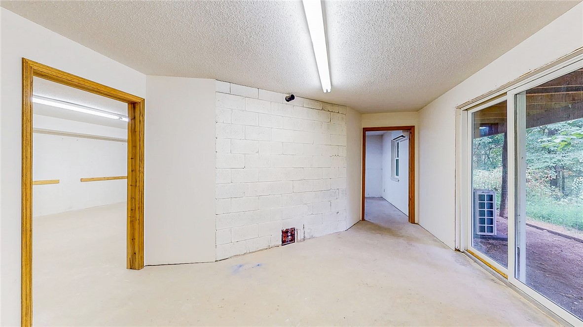 Tontitown Outlots - Residential