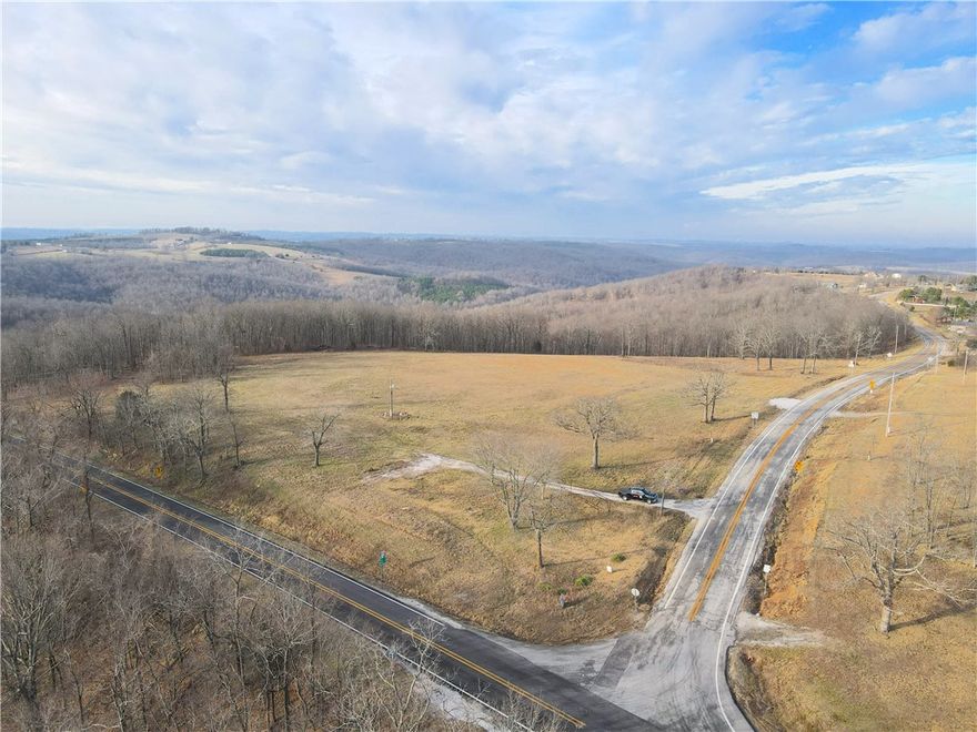This stunning 21.76-acre property is ideally situated in the heart of the Ozarks, boasting
highway frontage on two sides. With utilities including water, electric and fiber on site and
breathtaking views, it offers an excellent opportunity for building a home or developing an RV
park. Its prime location across from the Buffalo River Wildlife Management Area and just
minutes from various trailheads and access points for floating the Buffalo River makes it a
dream spot for outdoor enthusiasts and sportsmen alike. The panoramic views of the Ozark
Mountains enhance the appeal, providing a picturesque backdrop in nearly every direction.
Conveniently located only 4 miles from both Ponca and Compton, this property allows easy
access back to the metro without straying from paved roads. The surrounding region is rich
with exploration opportunities, including attractions like Lost Valley Ranch and the Buffalo
Outdoor Center, ensuring that adventure is always within reach.