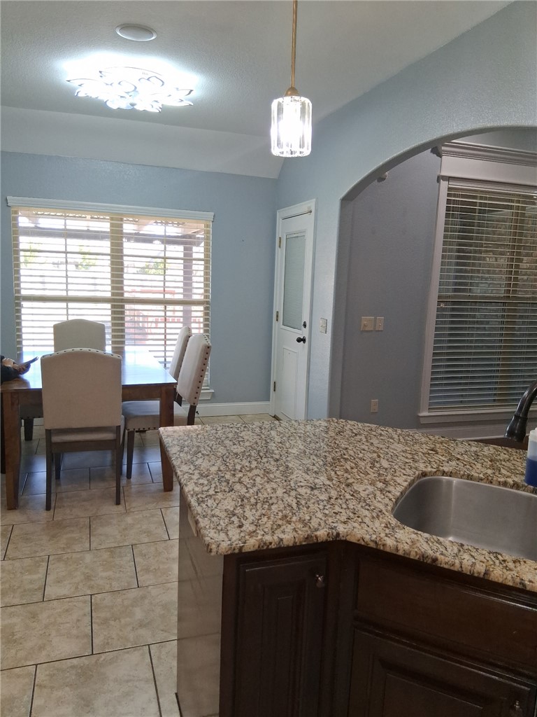 Mountain Ranch S/D Phase 1 - Residential Lease