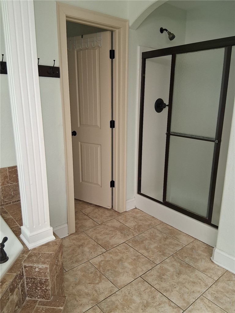 Mountain Ranch S/D Phase 1 - Residential Lease