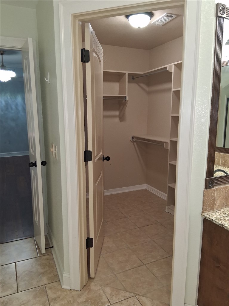 Mountain Ranch S/D Phase 1 - Residential Lease