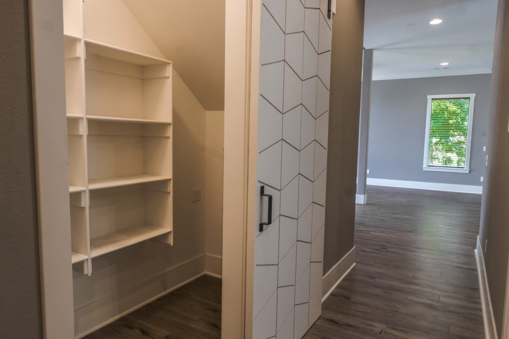 Knolls - Residential