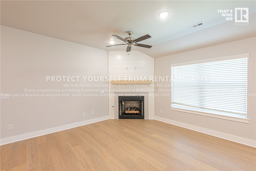 TOWNE WEST S/D PH I - Residential Lease