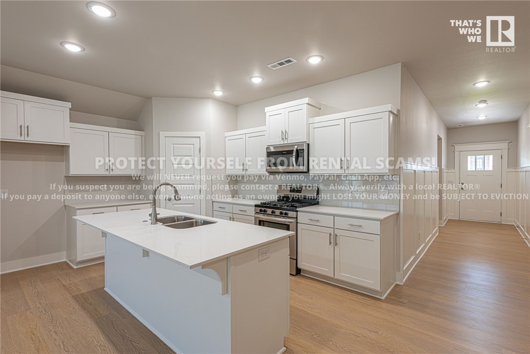 TOWNE WEST S/D PH I - Residential Lease
