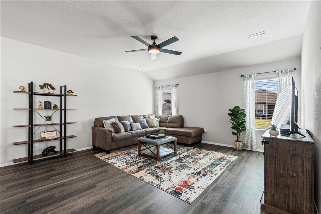 Fox Tail Phase II - Residential Lease