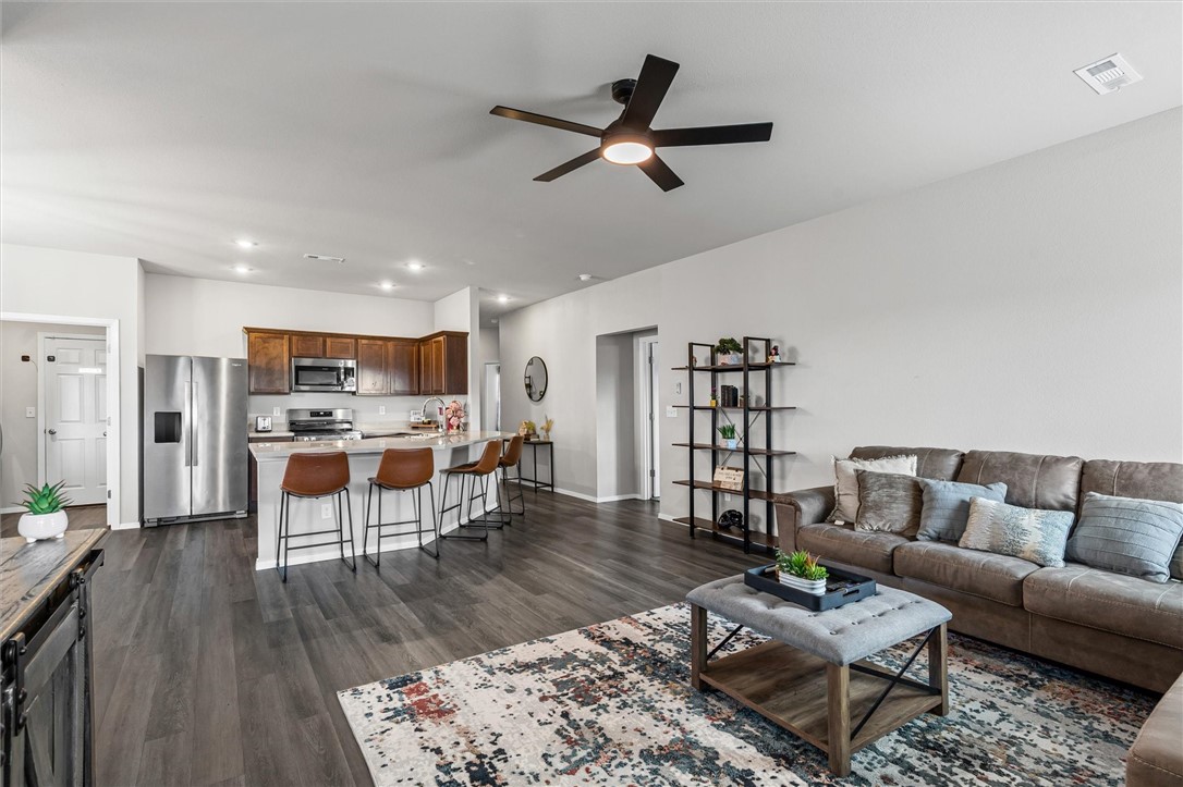 Fox Tail Phase II - Residential Lease