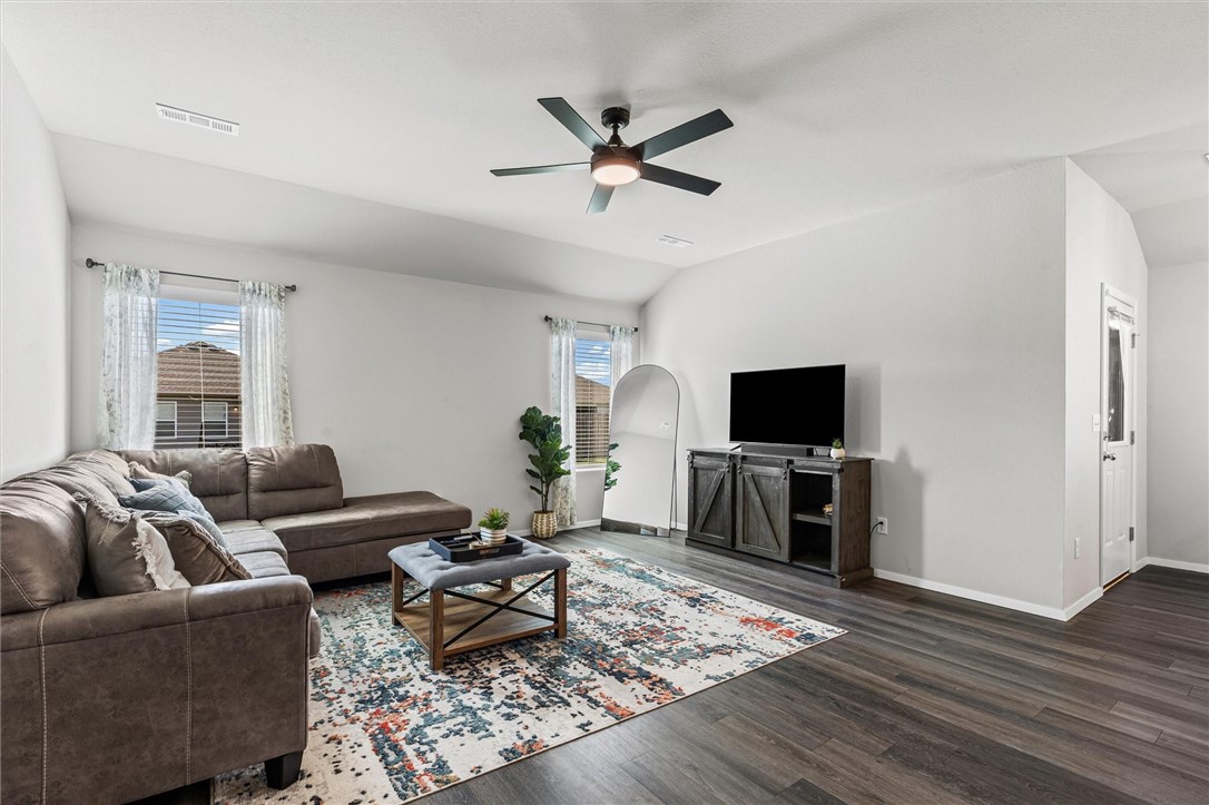 Fox Tail Phase II - Residential Lease