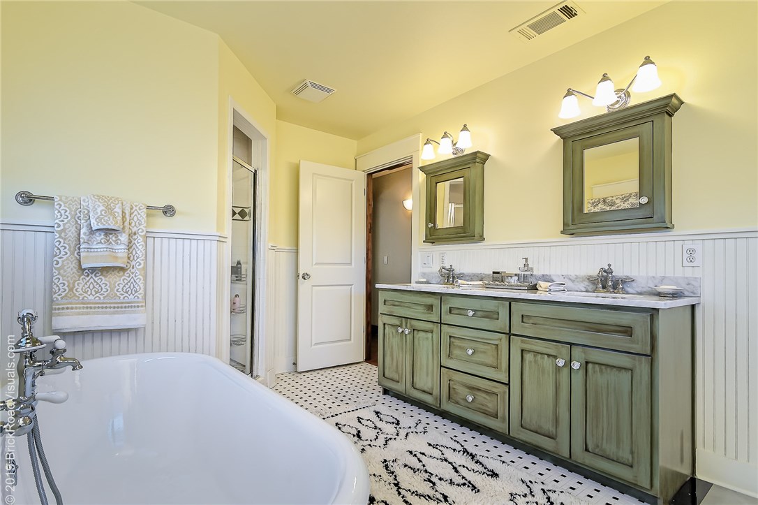 Bois D' Arc - Residential