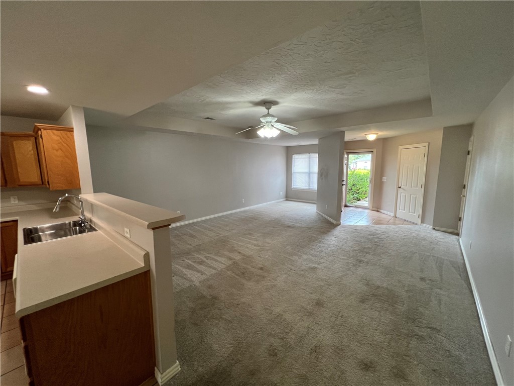 Ravenwood Dev Ph 4 Siloam Spgs - Residential Lease