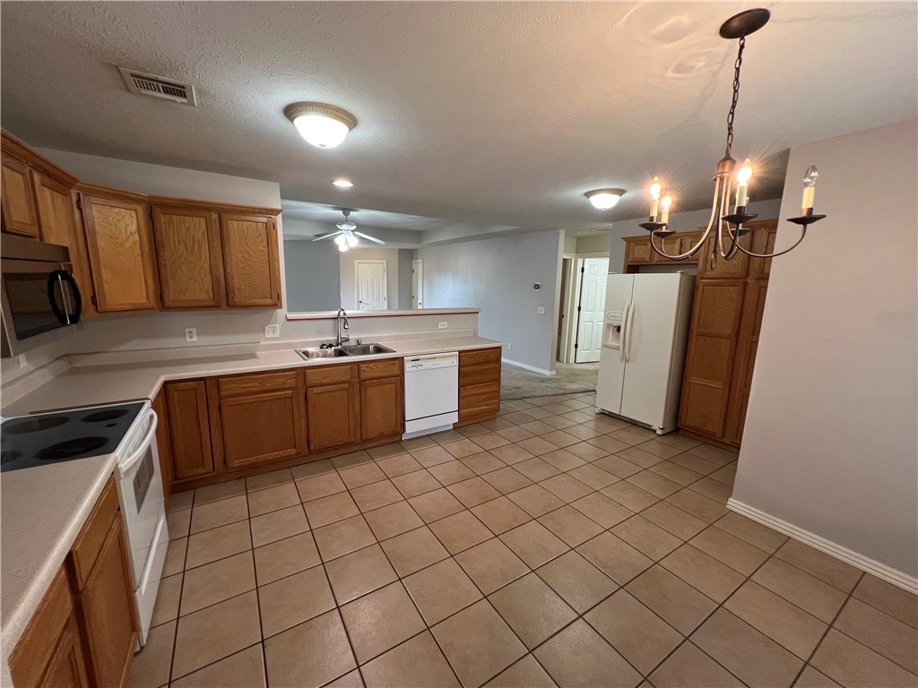 Ravenwood Dev Ph 4 Siloam Spgs - Residential Lease