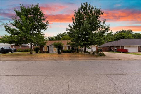 Photo of 2200 K Street, Rogers, AR 72758 (MLS # 1357361)